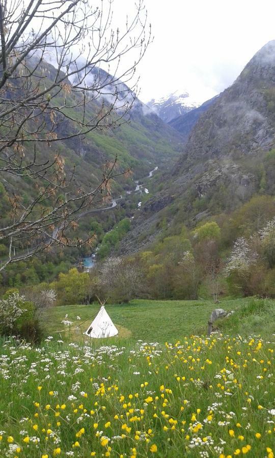 Tipis Nature Hotel Gavarnie Exterior foto