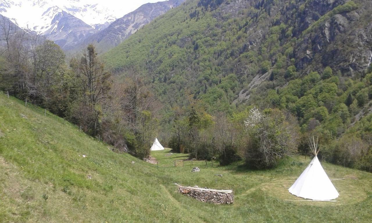 Tipis Nature Hotel Gavarnie Exterior foto